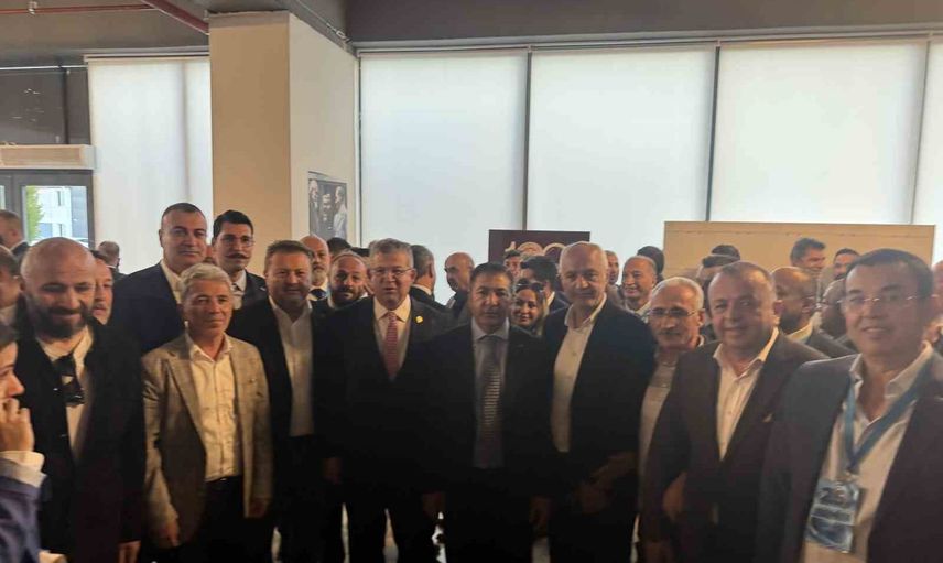 Denizli ticaret odasında istikrar: Uğur Erdoğan yeniden başkan