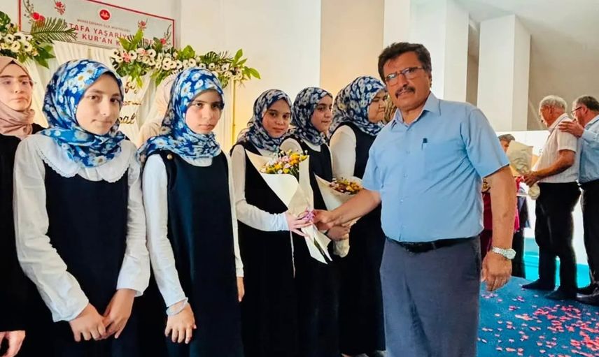 Erken yaşta tamamlanan hafızlık Merkezefendi'yi gururlandırdı