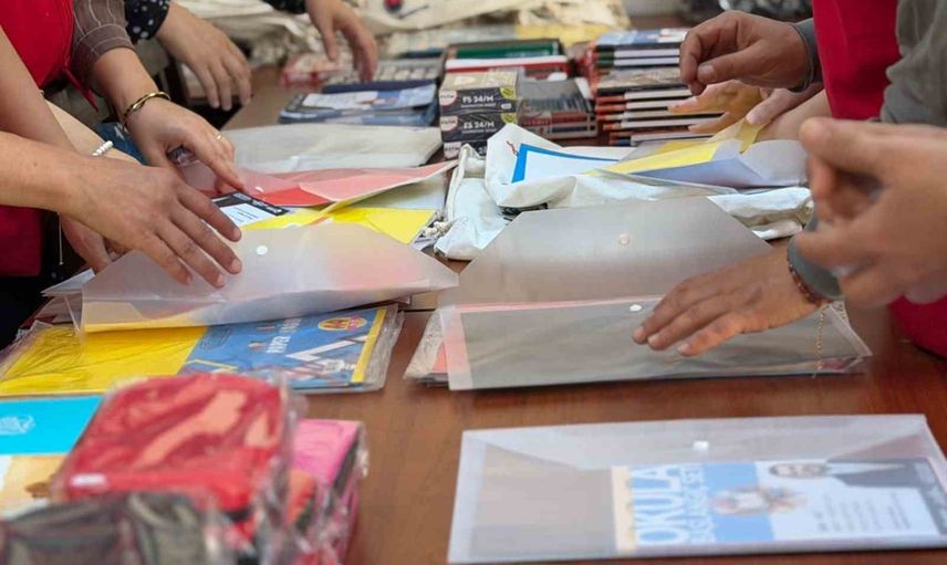 Karabük belediyesinden 5 bini aşkın ilkokul öğrencisine başlangıç desteği