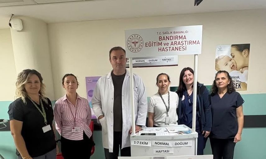 Bandırma'da anne adaylarına doğum yolculuğu için bilgilendirme ve destek stantı