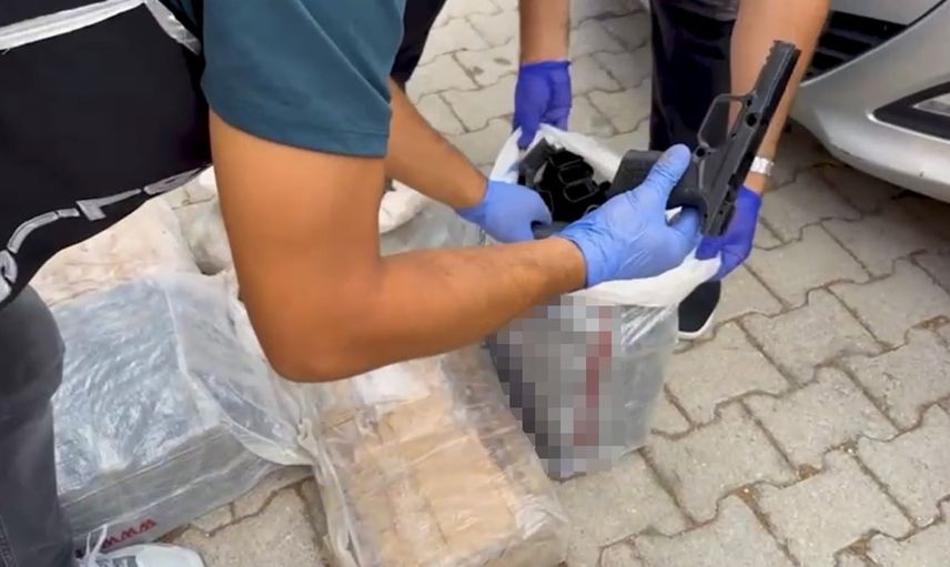 Isparta'da kaçak silah operasyonunda 165 tabanca ele geçirildi, 1 tutuklama
