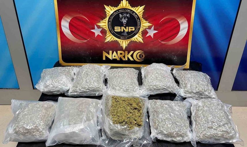 Jpo'nun katkısıyla Siirt'te 5 kilo 600 gram skunk ele geçirildi