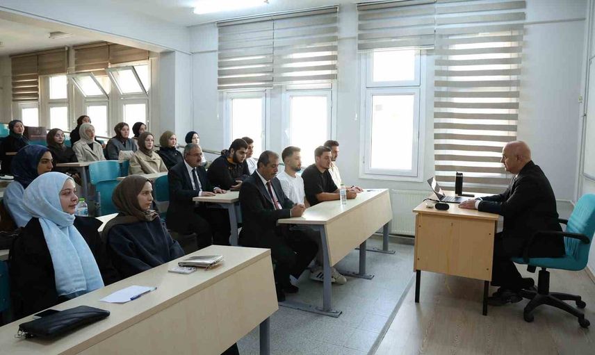 Düzce'de yeni akademik yıl 'Terörsüz Türkiye' dersiyle açıldı