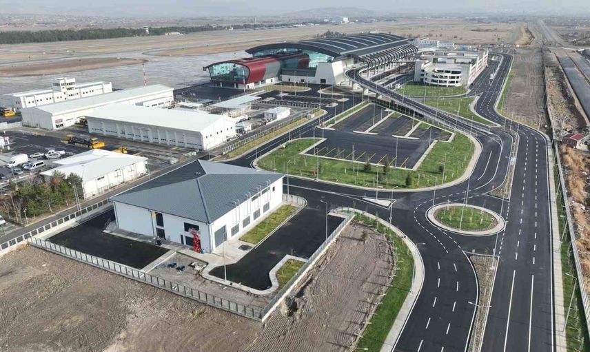 Kayseri'ye yeni statü: havalimanı DHMİ'de başmüdürlük seviyesine çıktı