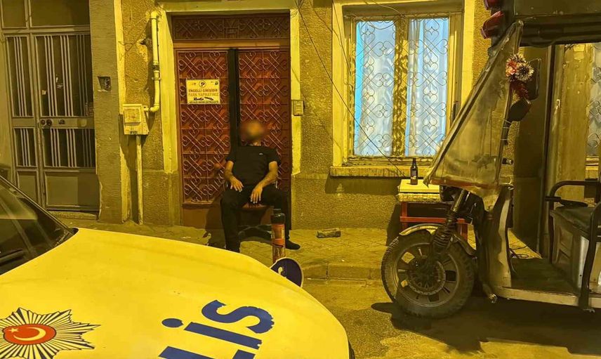 Eskişehir'de sandalyede sızan kişinin sağlık sorunu olmadığı belirlendi