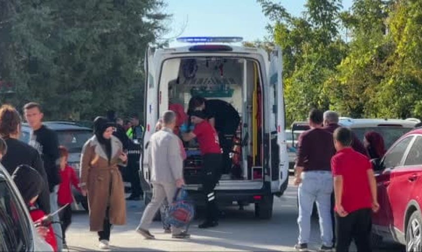 Okul çıkışında çarpışma: Bağlar Mahallesi'nde 8 yaşındaki çocuk yaralandı