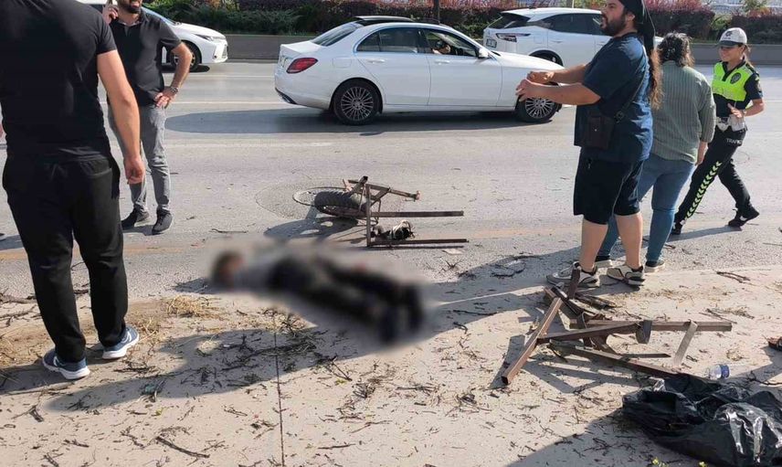 Etimesgut'ta otomobil çarpışması sonucu 2 kişi yaralandı
