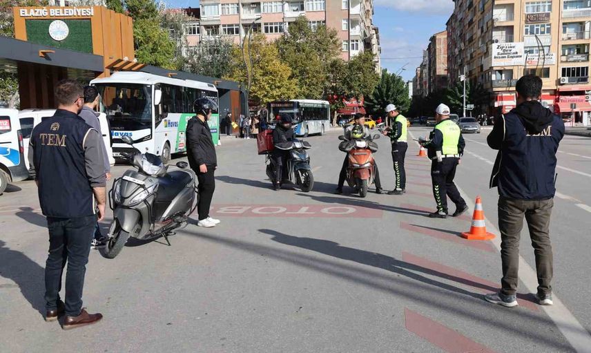 Elazığ'da sıkı denetim: 63 motosiklet sürücüsüne 1 milyon 311 bin lira ceza