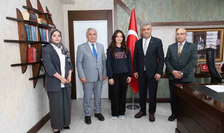 Genç yazılımcının ilaca bilinçli yaklaşım projesi dünya üçüncülüğü getirdi