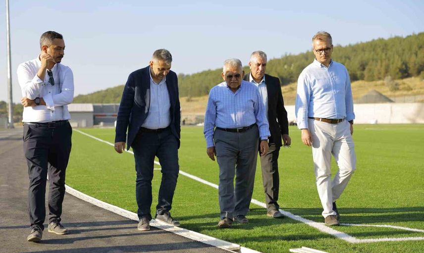 Erciyes'e uluslararası standartlarda 17 bin 500 metrekarelik atletizm tesisi kazandırıldı