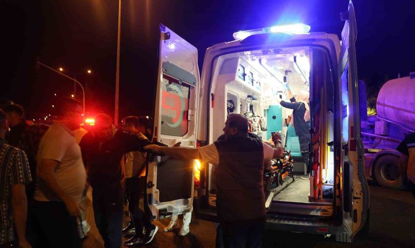 Nevşehir'de Zübeyde Hanım Caddesi'nde tırın çarptığı 11 yaşındaki çocuk tedavi altına alındı