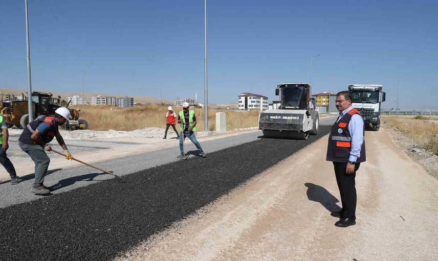 Haliliye kendi asfaltını üreterek yol çalışmalarında yeni dönem başlattı