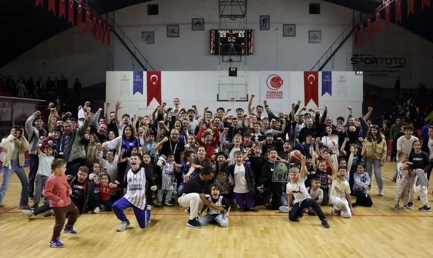 kütahya belediyespor taraftar desteğiyle 69-65 kazandı