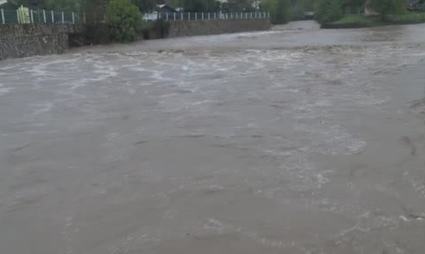 Kocaeli'yi gece bastıran sağanak hayatı olumsuz etkiledi