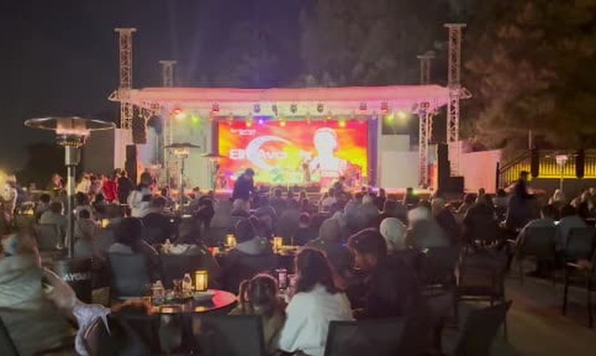Anadolu'nun ezgilerini Bodrum'a taşıyan Elif Avcı, The Oba Otel'de büyüledi