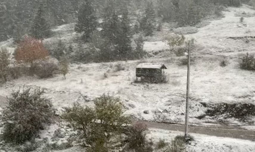 Kastamonu'da yükseklerde kar sessizliği: köyler beyaza büründü