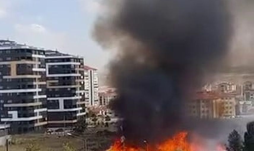 Sivas'ta akaryakıt istasyonuna yakın otluk alanda yangın söndürüldü
