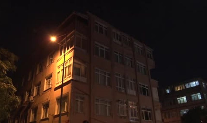Kolonlarda tedirginlik: Eyüpsultan'da 5 katlı bina tahliye edilip mühürlendi