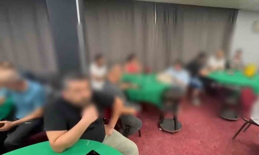 Manisa'da düğün salonu ruhsatlı işletmede gizli odalı kumarhane ortaya çıktı