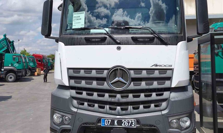 Kemer belediyesinin araç filosu damperli kamyonla güçlendi