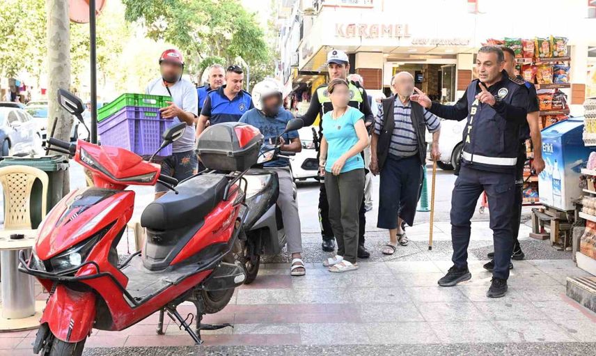 Manisa'da kaldırımlar yayalara açıldı: zabıta ile emniyet ortak denetimde