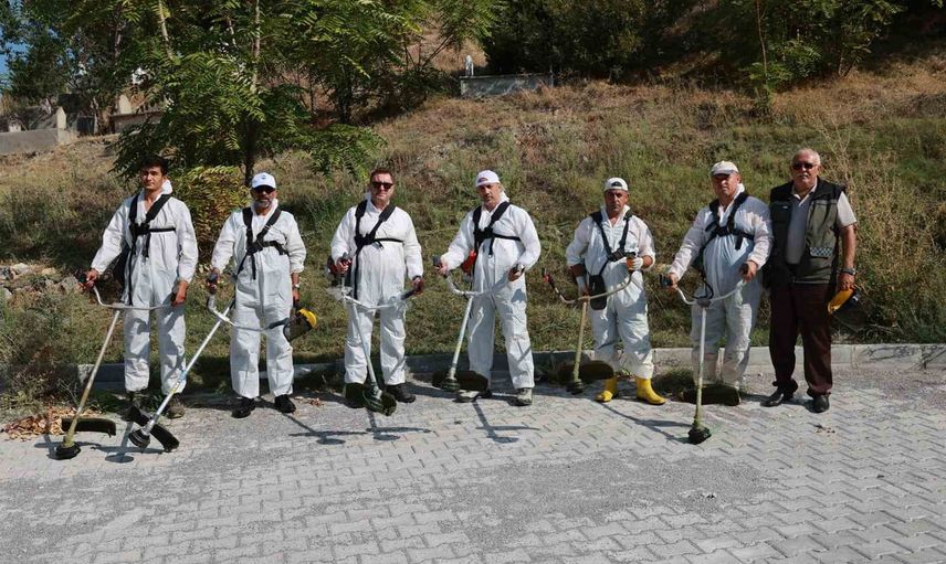 Tokat'ta mezarlık bakımına yeni makine hamlesi
