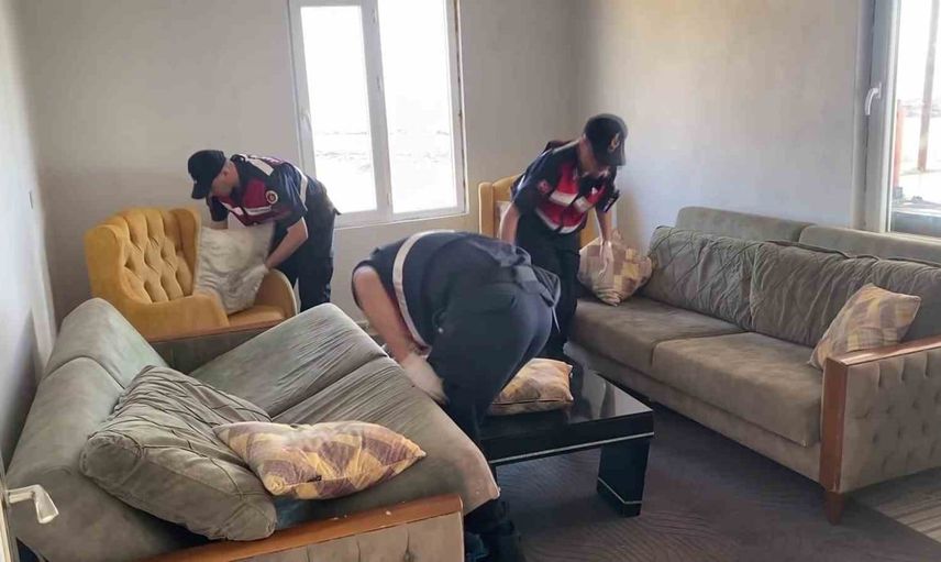 Adıyaman'da sokaklar güvende operasyonunda 18 gözaltı, 11 firari aramada