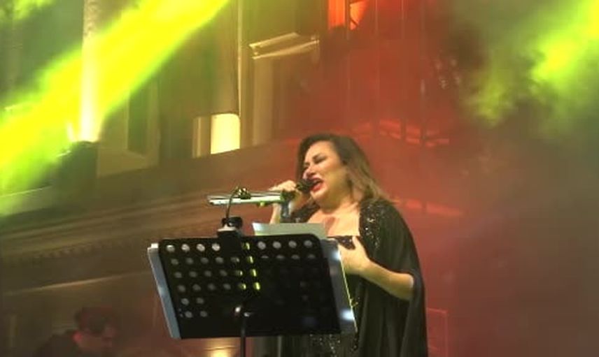 Ev kazası sonrası sahneye ara veren Deniz Seki ameliyat edildi