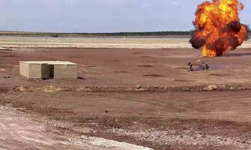 Şanlıurfa'da SAS komandoları Bayraktar TB2 destekli kontrollü EYP imha gösterisi