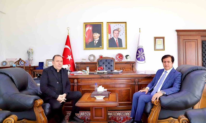 Yerel esnaf hassasiyeti: Ardahan TSO başkanından rektör Emiroğlu’na kahvaltı uyarısı