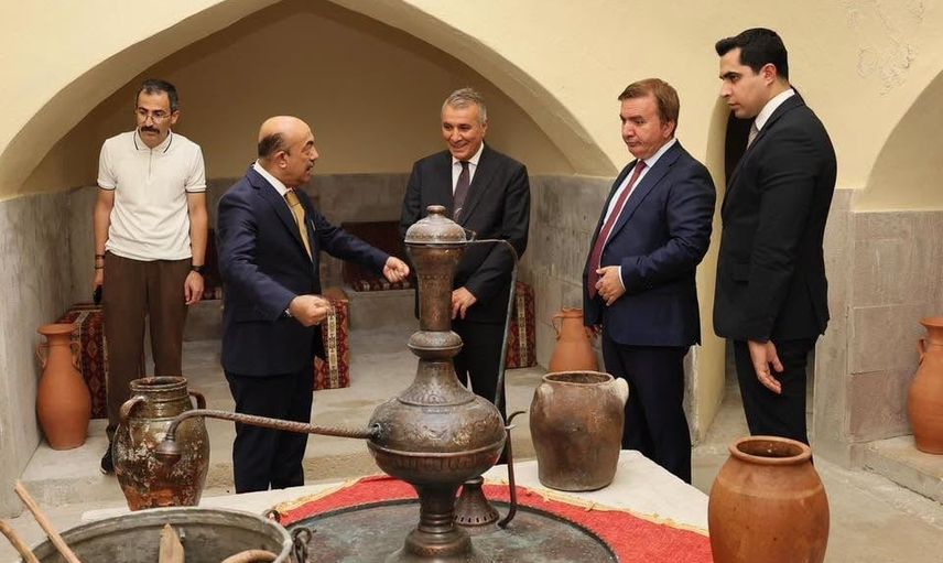 Yerinde inceleme: Hamza Aydoğdu Kemah'ta esnaf ve tarihi yapıları değerlendirdi