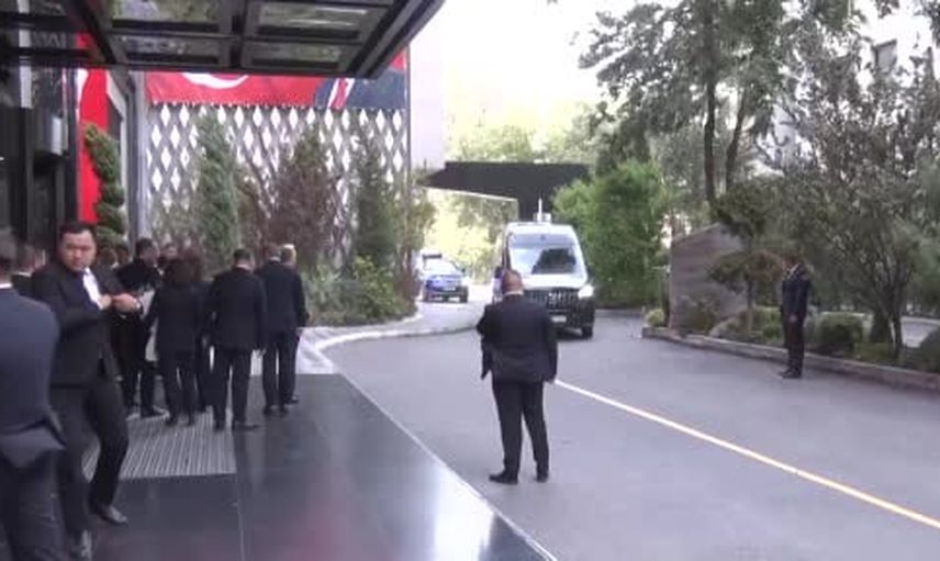 Bişkek'te dombra ezgileriyle karşılanan cumhurbaşkanı