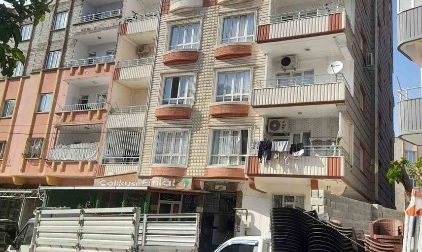 Nizip'te terastan düşen 4 yaşındaki çocuk yaşamını yitirdi