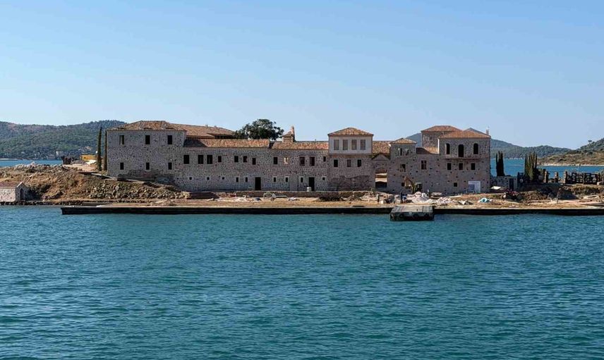 Tavuk Adası sanatla yeni bir döneme hazırlanıyor