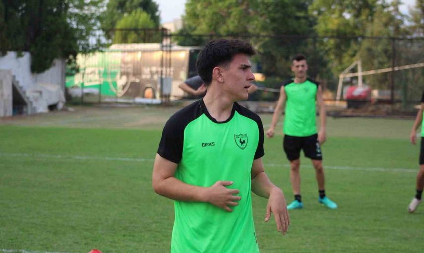 Bereketlispor'un genç kanadı Burak Ege Kocalar hedef büyütüyor
