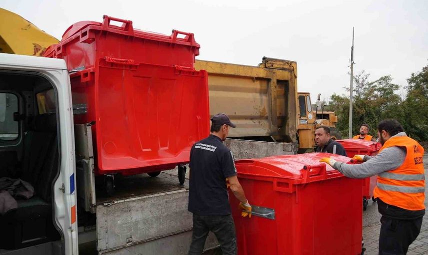 Atakum temizliğe 400 yeni konteynerle devam ediyor