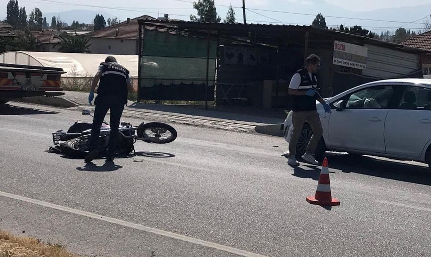 Konya Ereğli'de otomobil motosiklete arkadan çarptı; sürücü ağır yaralandı