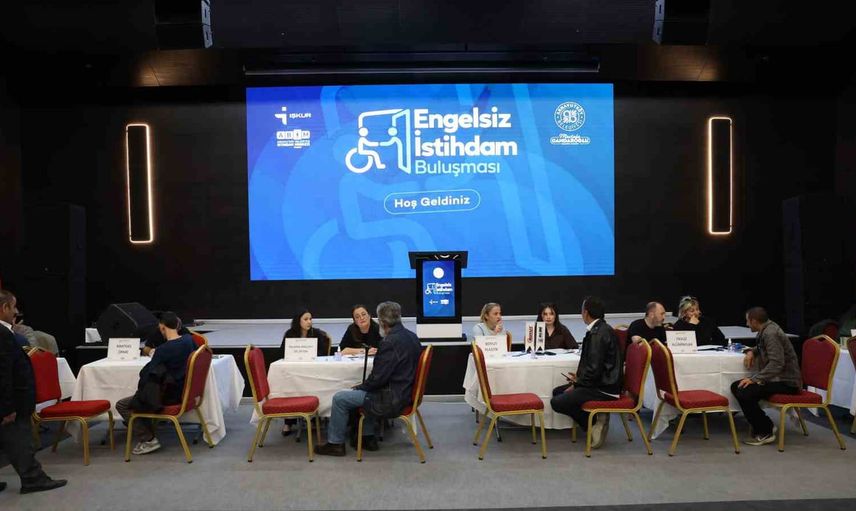 Arnavutköy’de istihdama köprü: engelsiz istihdam buluşması 500 kişiyi bir araya getirdi