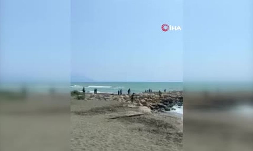 Samandağ'da uyarıyı hiçe sayan 14 yaşındaki çocuk denizde kayboldu