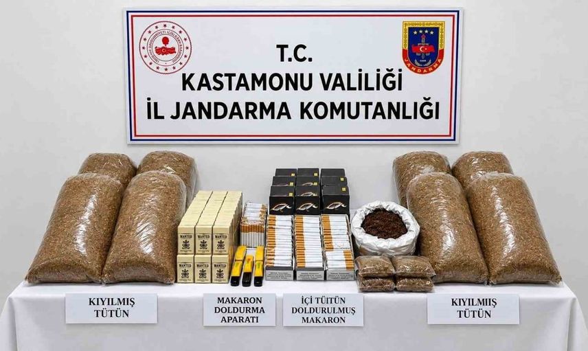 Kastamonu'da iş yerinde yapılan aramada binlerce doldurulmuş makaron çıktı