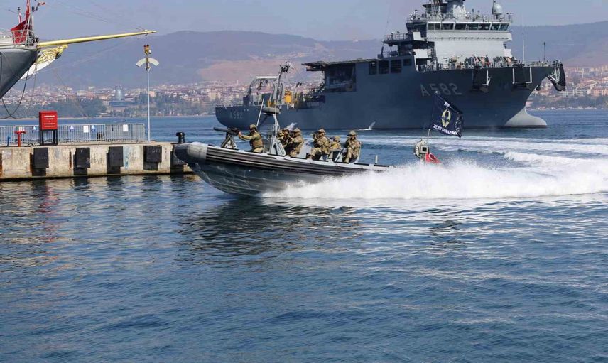 Mavi vatan tatbikatında SAT ve SAS'ın rehine kurtarma hüneri