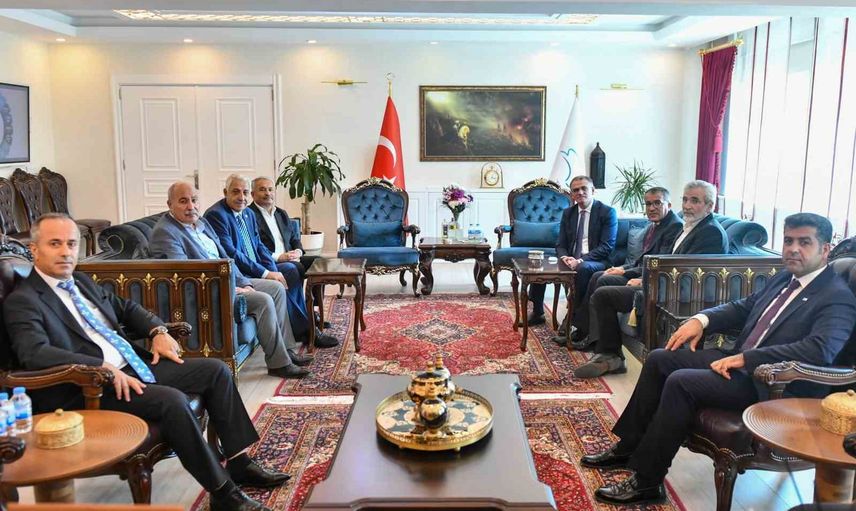 Van’ın geleceği platformu Ozan Balcı ile buluştu, ortak akıl vurgusu yapıldı