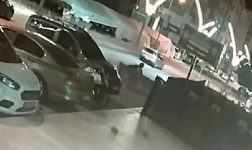 Kozluk'ta yürürken kapkaçla çantası alınan kadının görüntüleri ortaya çıktı
