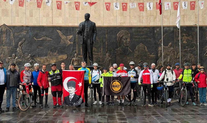 Cumhuriyet için 103 kilometre: pedallarla birlik ve coşku