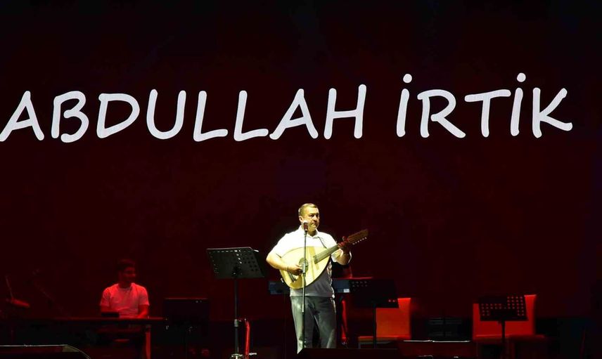 Tosya'da sahneler müzikle doldu
