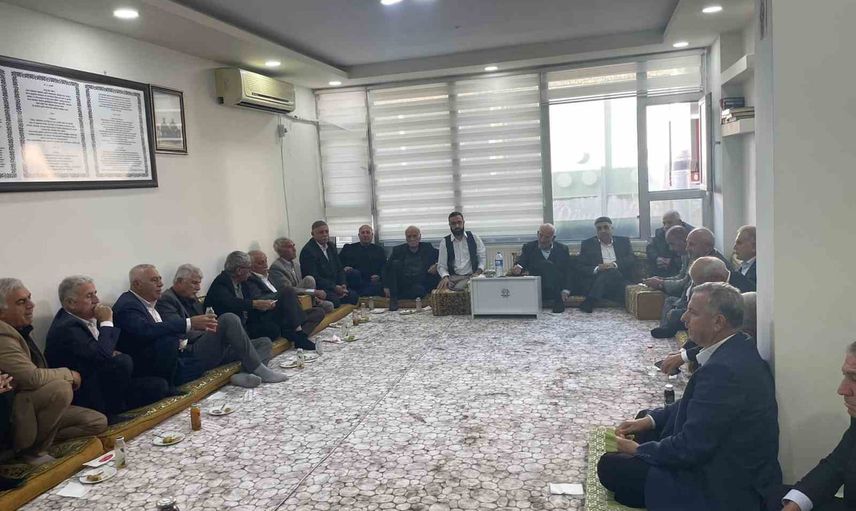 70 yıllık düşmanlık barışla son buldu: Kozluk'ta iki aile el sıkıştı