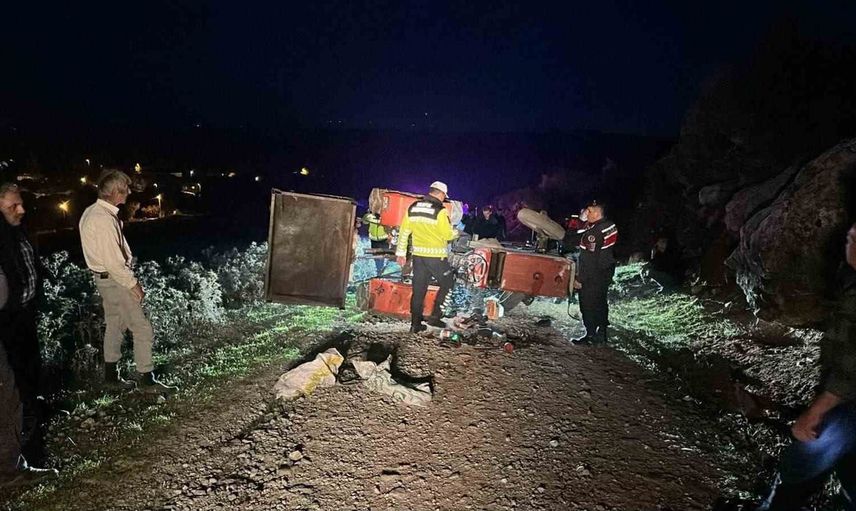 Bilecik’te orman yolunda devrilen traktörün sürücüsü yaşamını yitirdi
