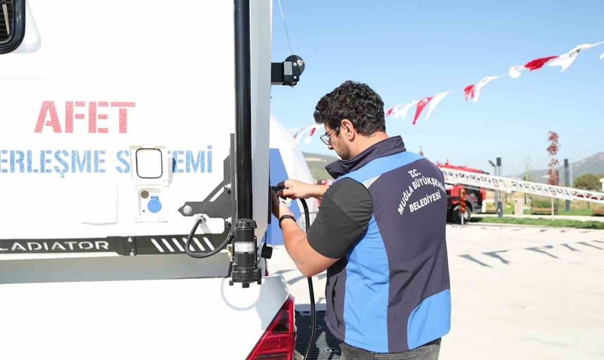 Muğla'da afet anında iletişimi sürdürecek taşınabilir mobil haberleşme sistemi hazır