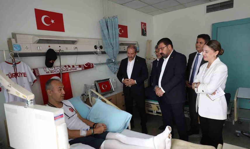 Sağlık-Sen'den gazilere hastanede ziyaret ve destek mesajı