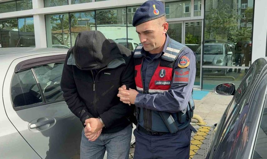 Kamera kayıtları yakalattı: İlkadım'da 30 bin lira ve 20 gram altın çalındı, şüpheli tutuklandı